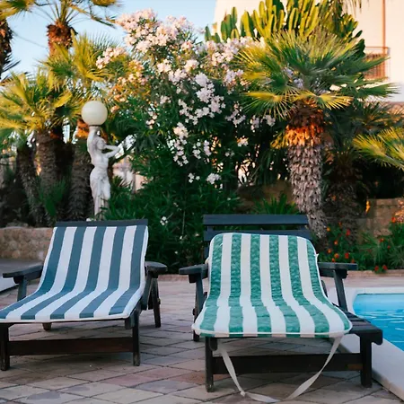مزرعة للإقامة Tenuta De Francisci *